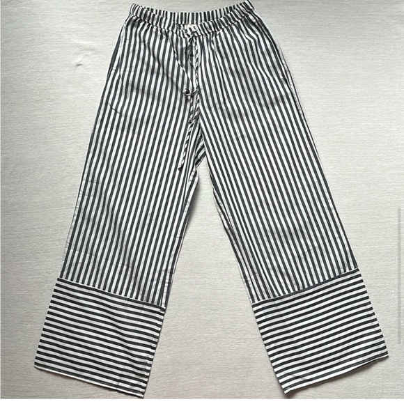 New NIA oasis cropped pants set, Angela cropped top, blue strip, coordinated set - Picture 8 of 10